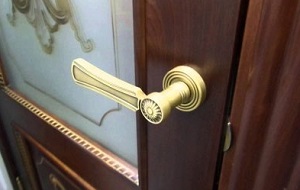 Установка дверной ручки в Новокузнецке